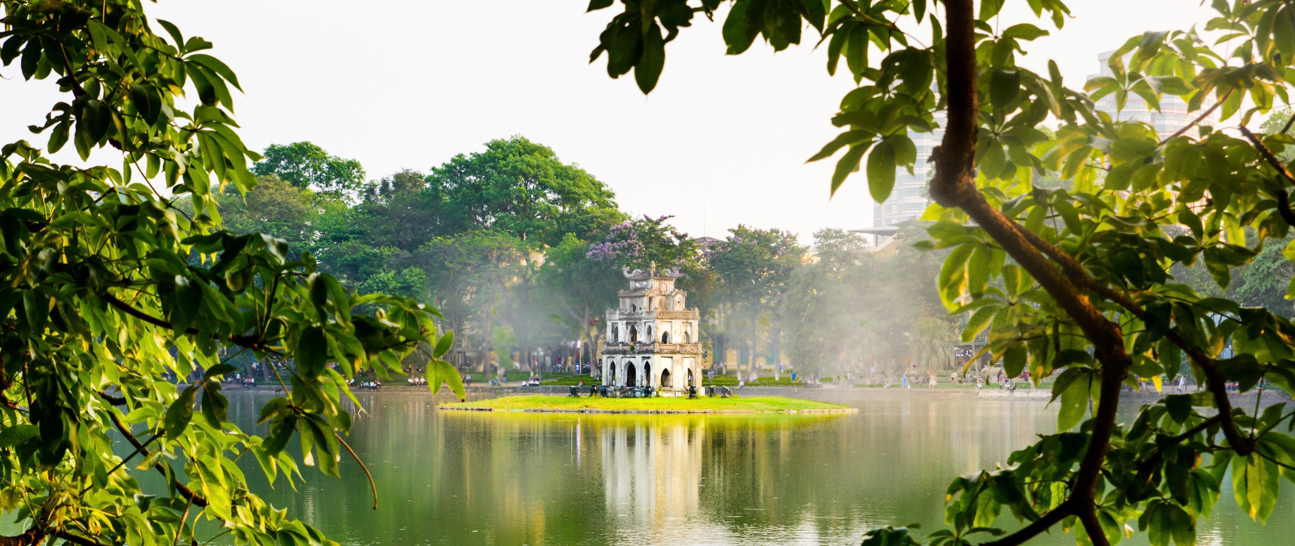 Travel to Hanoi: What to eat, where to stay, and how to get around?