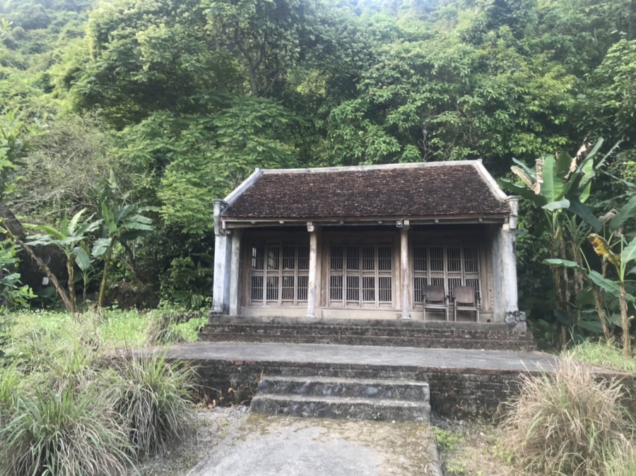 Cat Ba and Unique Experience: Overnight in Ancient Houses in the Forest for Over Half a Million VND 3