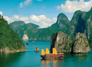 Explore unique destinations when traveling to Ha Long, Quang Ninh Explore unique destinations when traveling to Ha Long, Quang Ninh