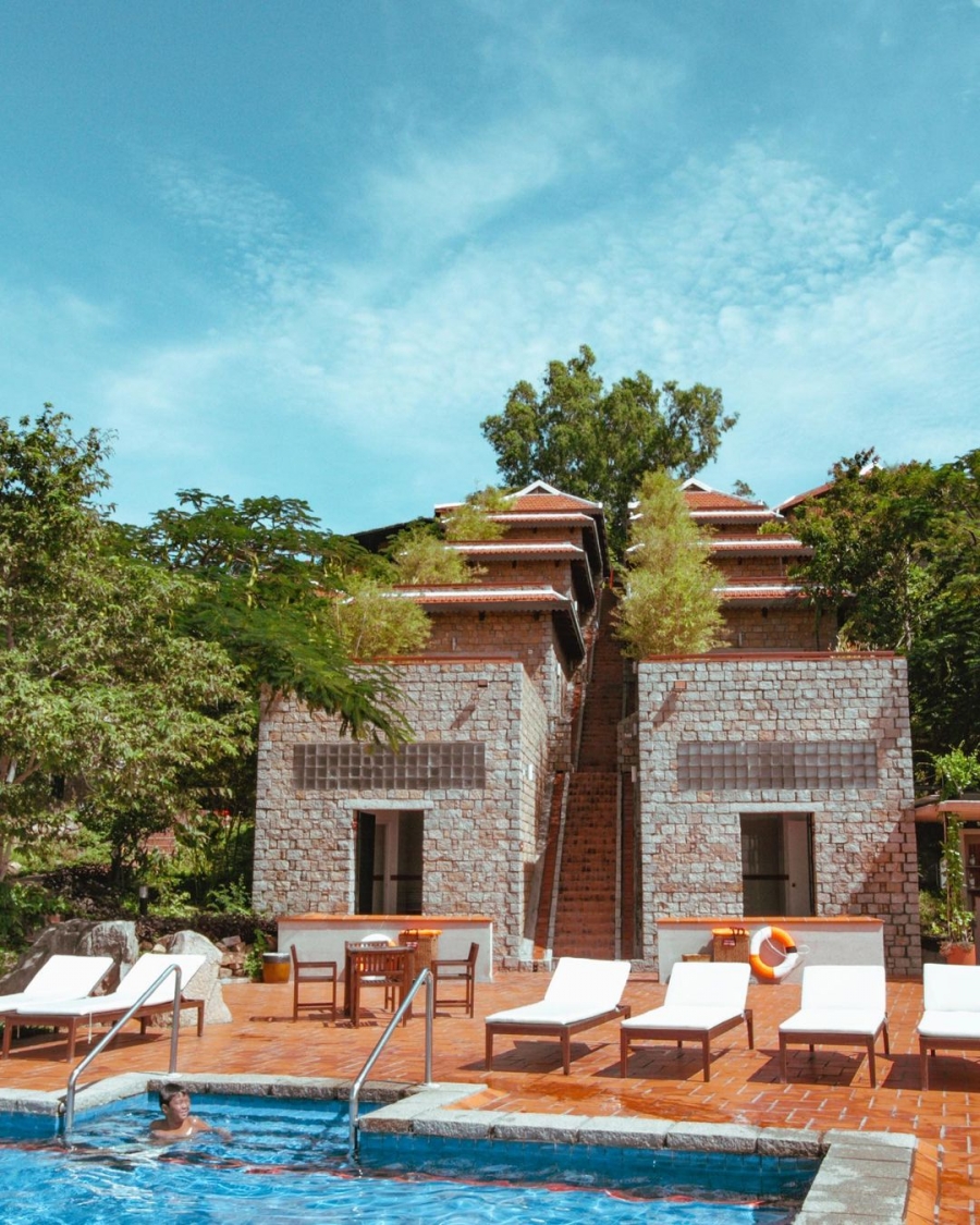 Three luxurious and expensive resorts in the picturesque region of the Mekong Delta, Southwest Vietnam. 3