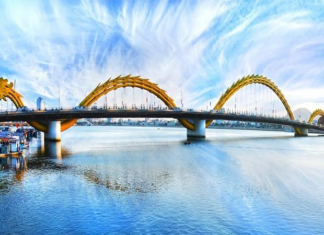 Two bridges in Vietnam have made it to the Top 6 most beautiful bridges in the world. Two bridges in Vietnam have made it to the Top 6 most beautiful bridges in the world.