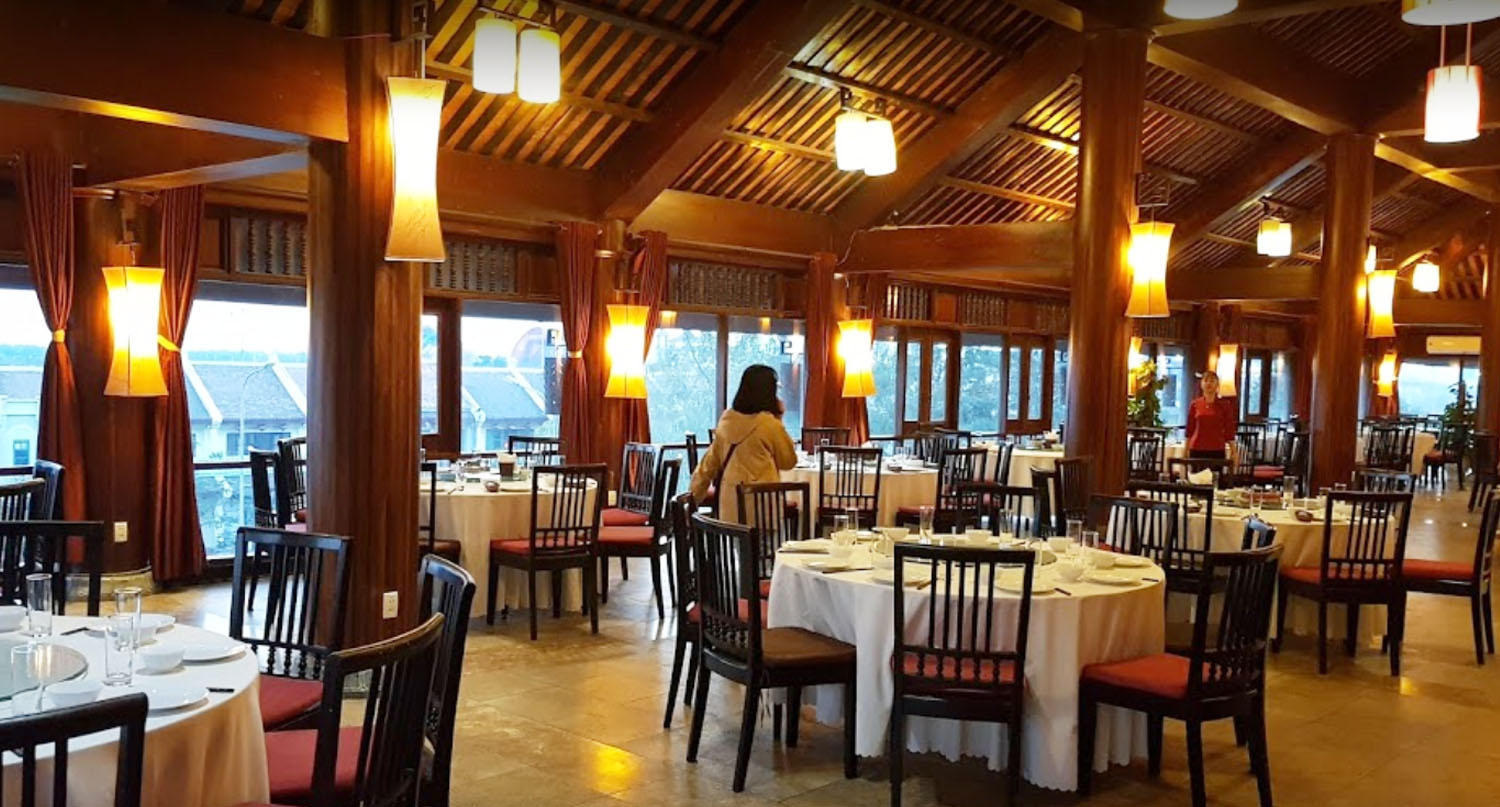 10-luxurious-ha-long-bay-restaurants-you-shouldn't-miss8