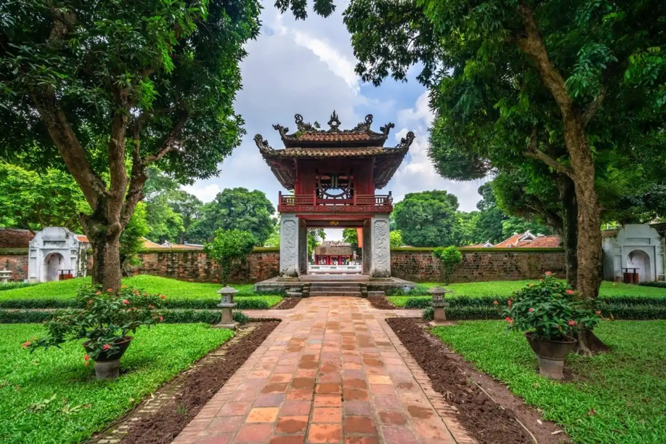 7-historical-landmarks-for-sightseeing-in-hanoi4