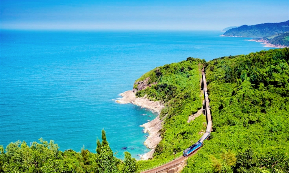 travel-vietnam-by-train-best-routes-for-journeys4.jpg