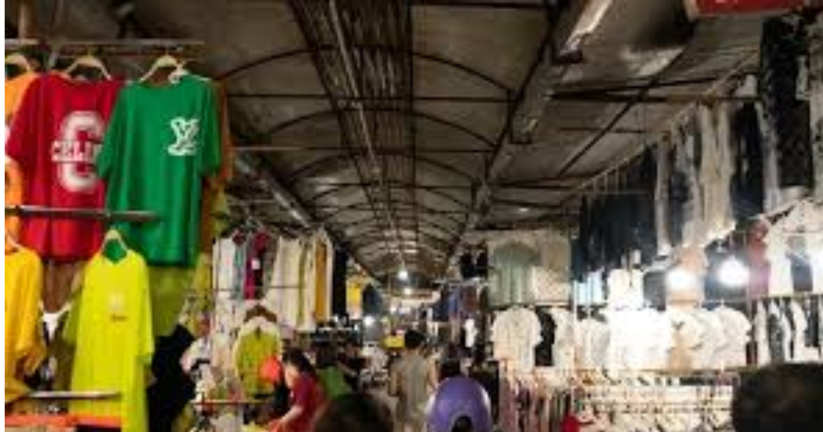 phung-khoang-market-the-ultimate-guide-to-dining-and-shopping-unmissable-experiences1