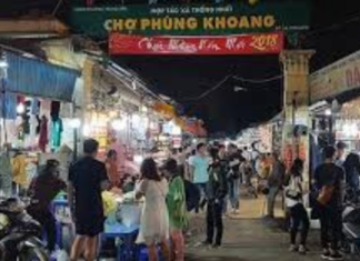 Phung Khoang Market: The Ultimate Guide to Dining and Shopping “Unmissable” Experiences phung-khoang-market-the-ultimate-guide-to-dining-and-shopping-unmissable-experiences2