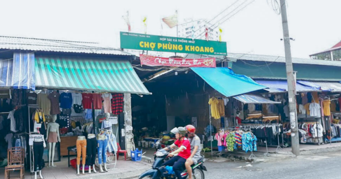 phung-khoang-street-where-culinary-and-cultural-convergence-happens2