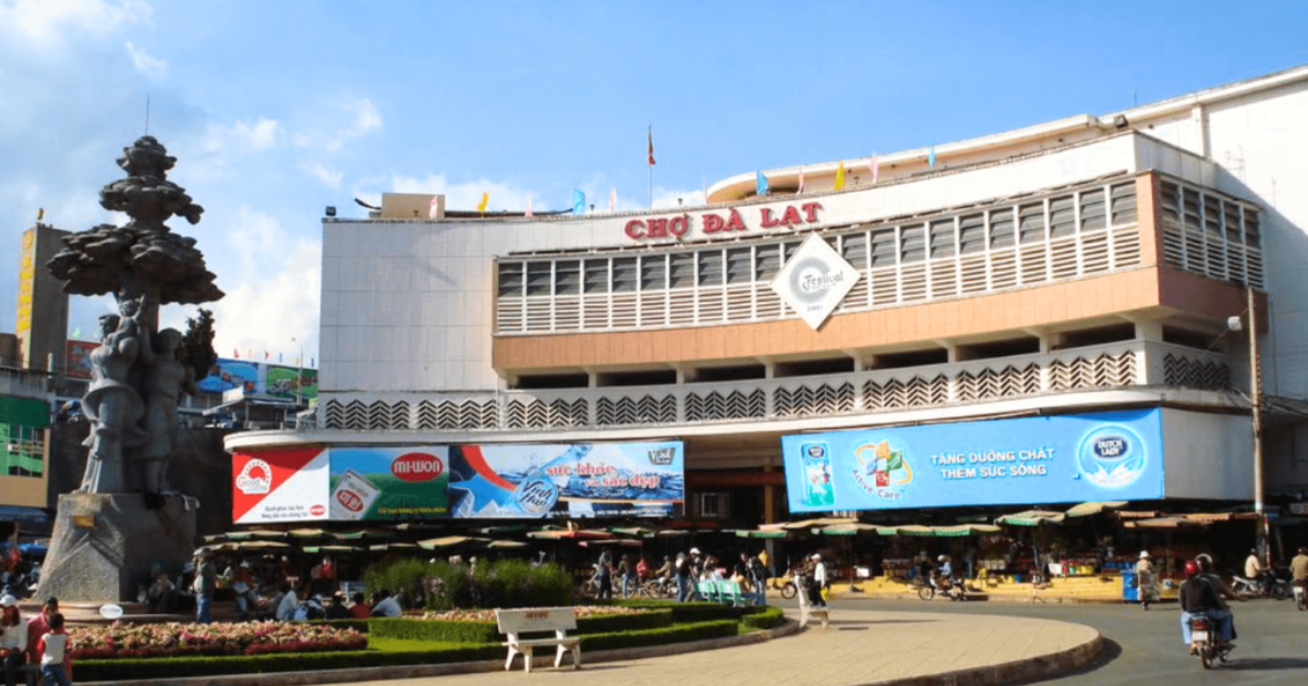 attractions-for-tourists-at-da-lat-market3