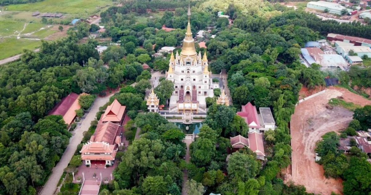 buu-long-pagoda-a-unique-masterpiece-of-theravada-buddhist-architecture4