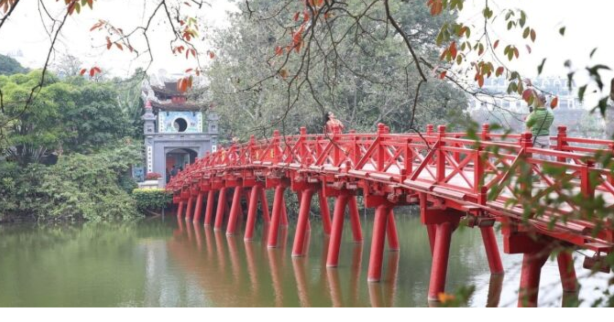 explore-ngoc-son-temple-the-precious-gem-in-the-heart-of-hanoi4