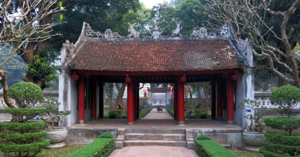 van-mieu-quoc-tu-giam-the-journey-to-explore-vietnams-first-cultural-heritage-site8