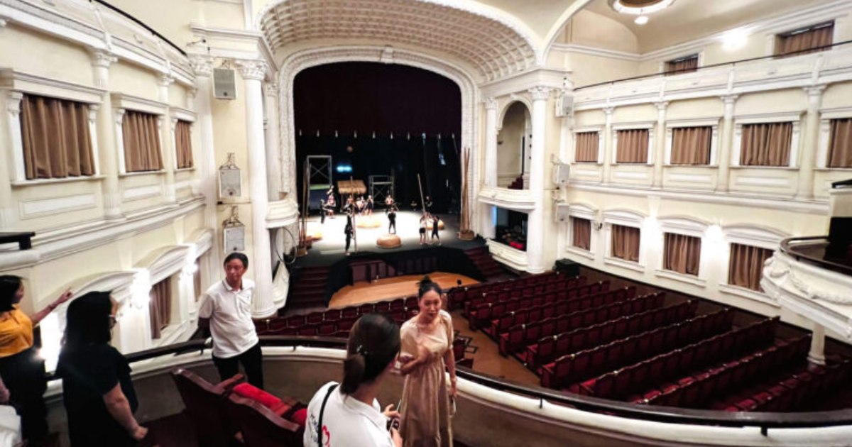 ho-chi-minh-city-opera-house-a-symbol-of-culture-and-art1