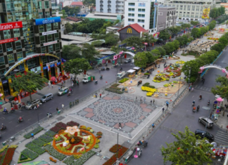 Explore Nguyen Hue walking street– A cultural and entertainment hub of Saigon explore-nguyen-hue-walking-street-a-cultural-and-entertainment-hub-of-saigon1