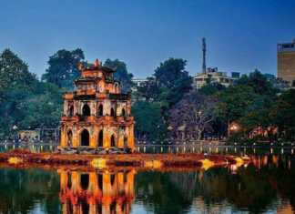 Hoan Kiem Lake – A cultural and historical symbol of Hanoi hoan-kiem-lake-a-cultural-and-historical-symbol-of-hanoi1