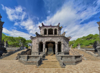 Khai Dinh Tomb – A unique cultural and architectural heritage of the Nguyen Dynasty khai-dinh-tomb-a-unique-cultural-and-architectural-heritage-of-the-nguyen-dynasty3