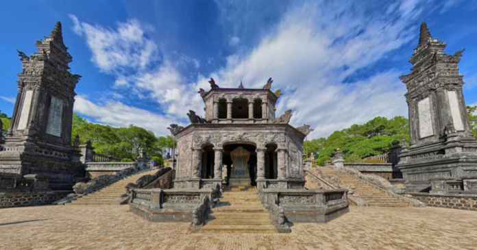 khai-dinh-tomb-a-unique-cultural-and-architectural-heritage-of-the-nguyen-dynasty3