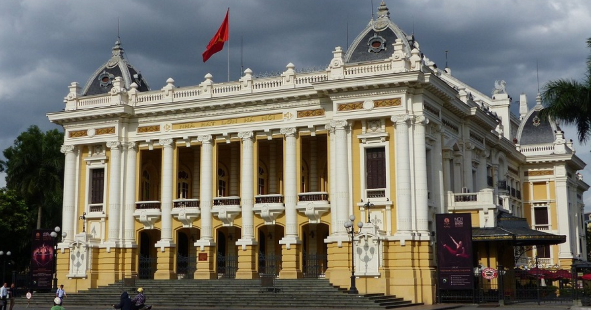 hoan-kiem-lake-a-cultural-and-historical-symbol-of-hanoi5