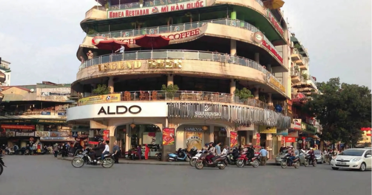 hoan-kiem-lake-a-cultural-and-historical-symbol-of-hanoi9