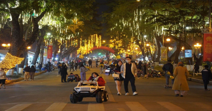 thong-nhat-park-an-ideal-destination-for-relaxation-and-entertainment-in-hanoi-photo1