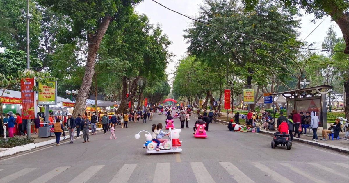 thong-nhat-park-an-ideal-destination-for-relaxation-and-entertainment-in-hanoi-photo4