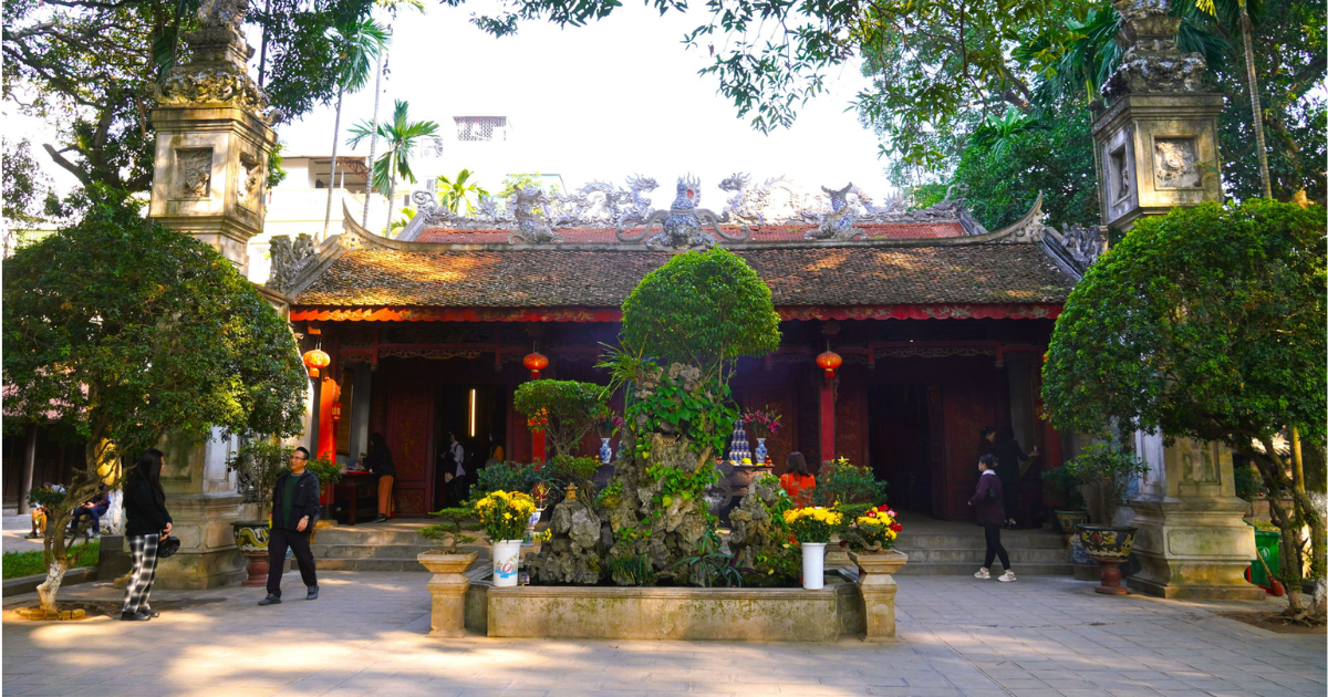 Quan Thanh Temple – A Historical and religious heritage in the heart of Hanoi2